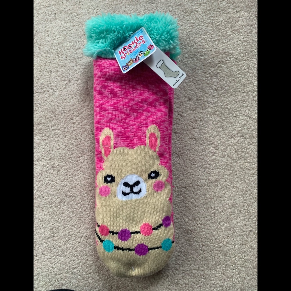NWT girls Llama cozy socks